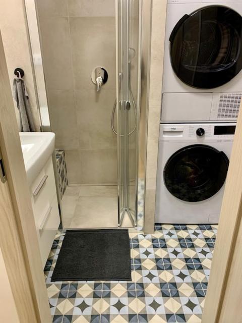 Apartman Snyt Primka ออลอโมตซ์ ภายนอก รูปภาพ